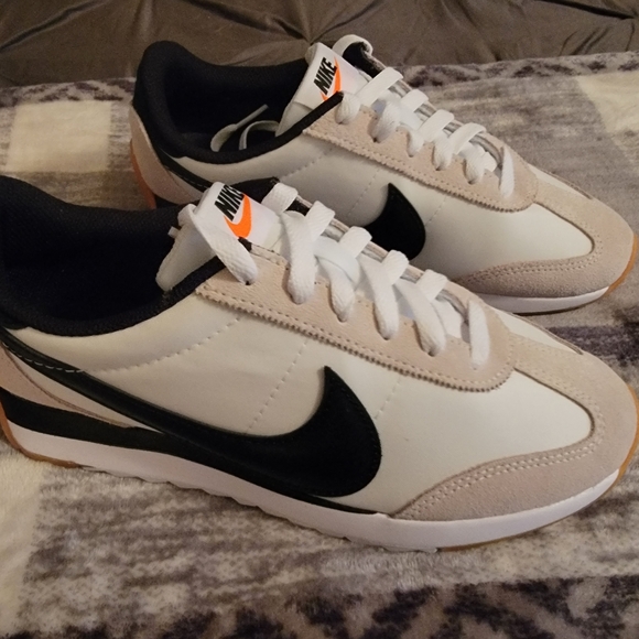 Nike  Pacific Women's Black and White Sneakers - Picture 1 of 4